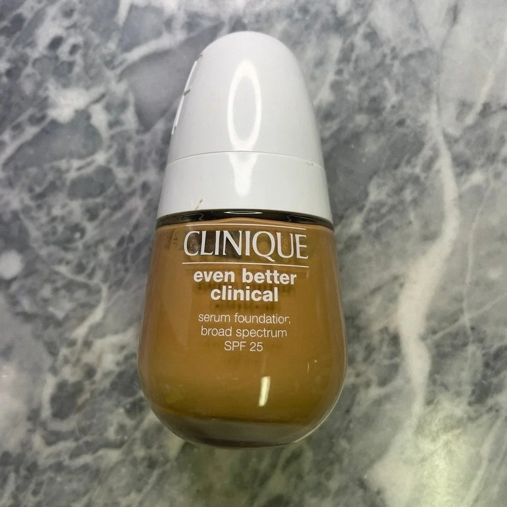 Clinique Even Better Clinical Foundation Tawnied Beige